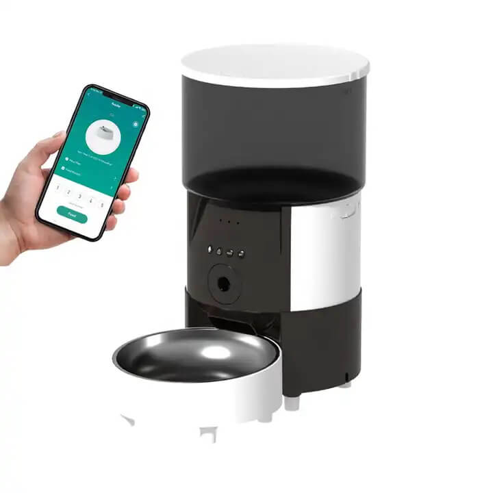 Smart Pet Feeder with camera